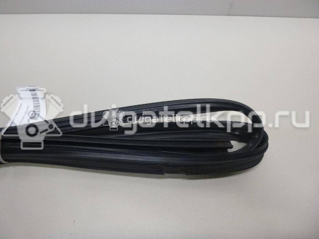 Фото Уплотнитель стекла двери  mr526475 для mitsubishi Lancer (CS/Classic) {forloop.counter}}