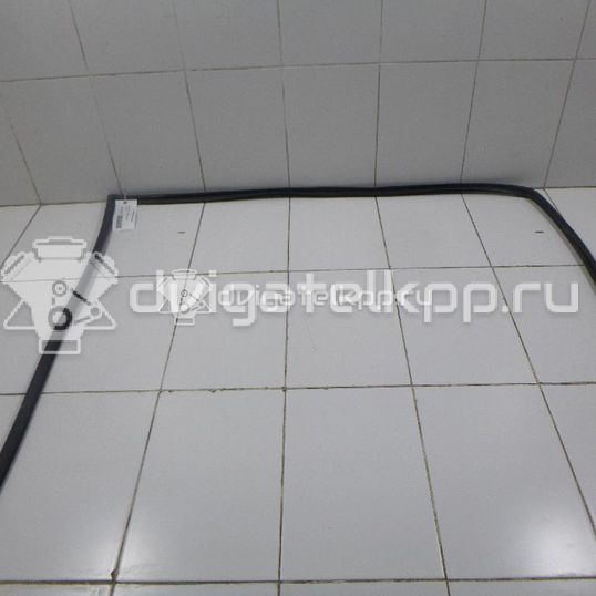 Фото Уплотнитель стекла двери  MR526476 для mitsubishi Lancer (CS/Classic)