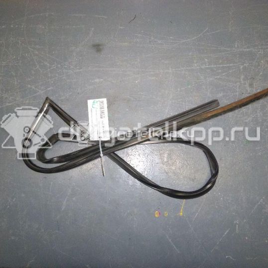 Фото Уплотнитель стекла двери  MR526476 для mitsubishi Lancer (CS/Classic)