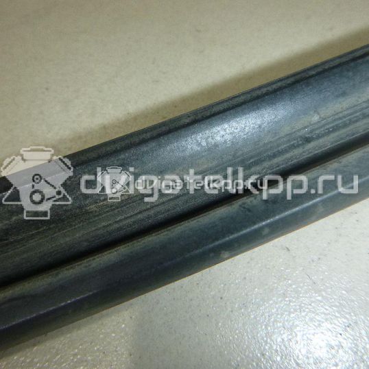Фото Уплотнитель стекла двери  MR526476 для mitsubishi Lancer (CS/Classic)