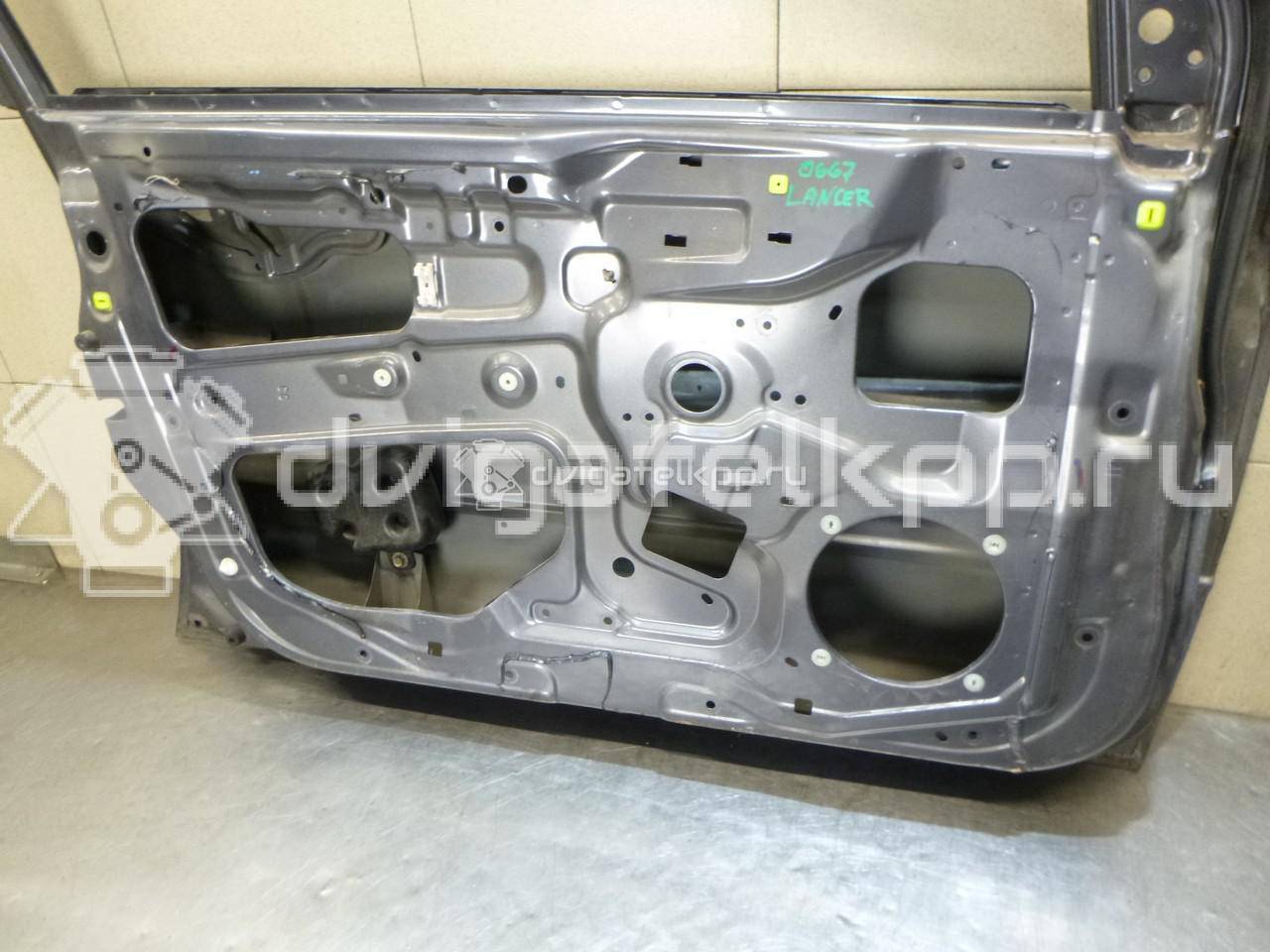 Фото Дверь передняя левая  5700A167 для mitsubishi Lancer (CS/Classic) {forloop.counter}}