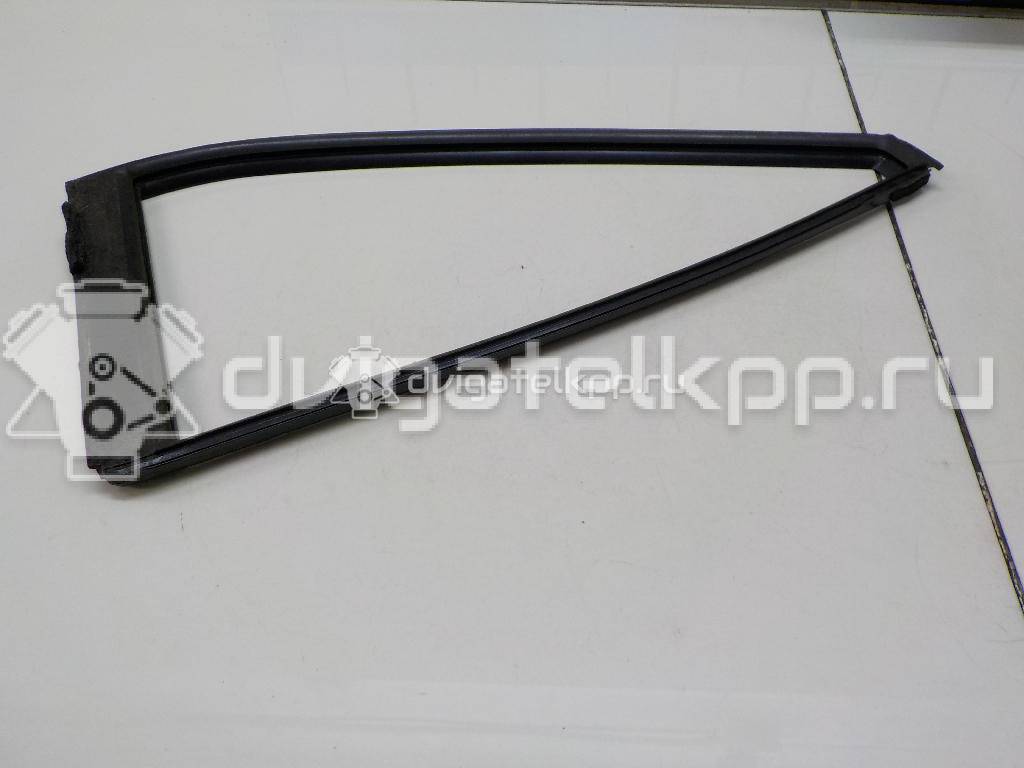 Фото Уплотнитель форточки правой  mr556062 для mitsubishi Lancer (CS/Classic) {forloop.counter}}