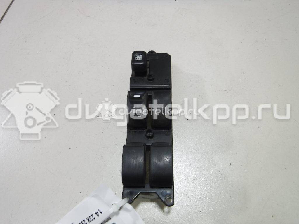 Фото Блок управления стеклоподъемниками  8608a098 для mitsubishi Lancer (CS/Classic) {forloop.counter}}