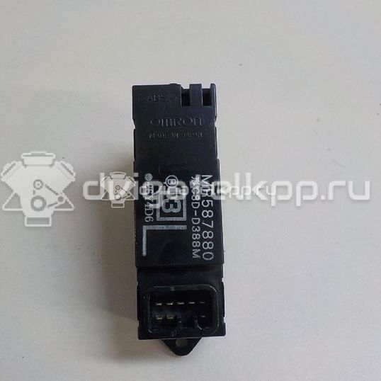 Фото Кнопка стеклоподъемника  mr587880 для mitsubishi Lancer (CS/Classic)