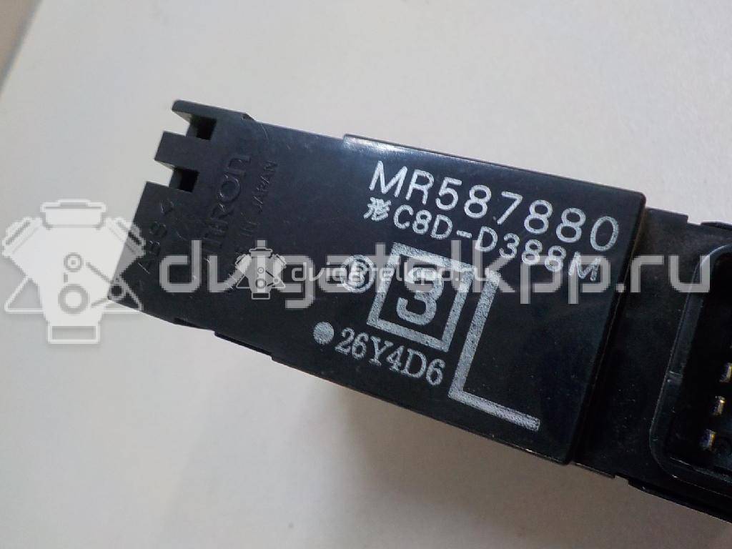 Фото Кнопка стеклоподъемника  mr587880 для mitsubishi Lancer (CS/Classic) {forloop.counter}}