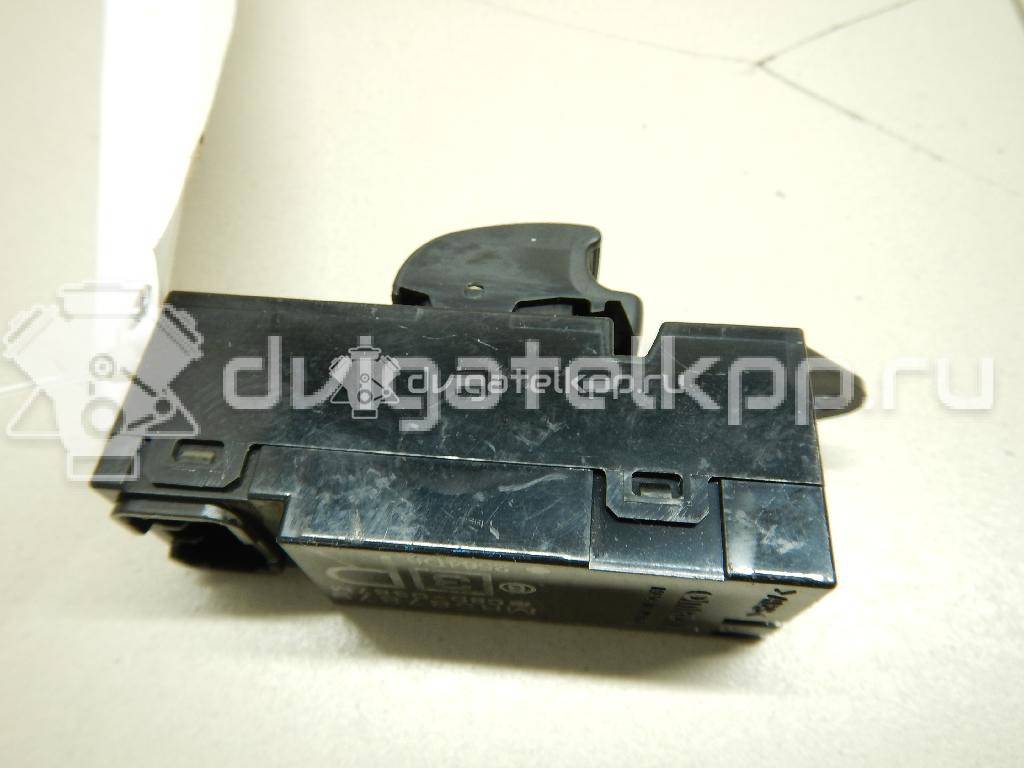 Фото Кнопка стеклоподъемника  mr587879 для mitsubishi Lancer (CS/Classic) {forloop.counter}}