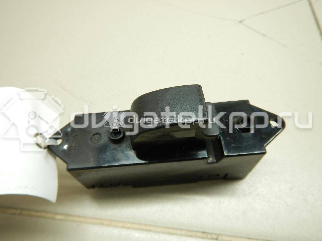 Фото Кнопка стеклоподъемника  mr587879 для mitsubishi Lancer (CS/Classic) {forloop.counter}}