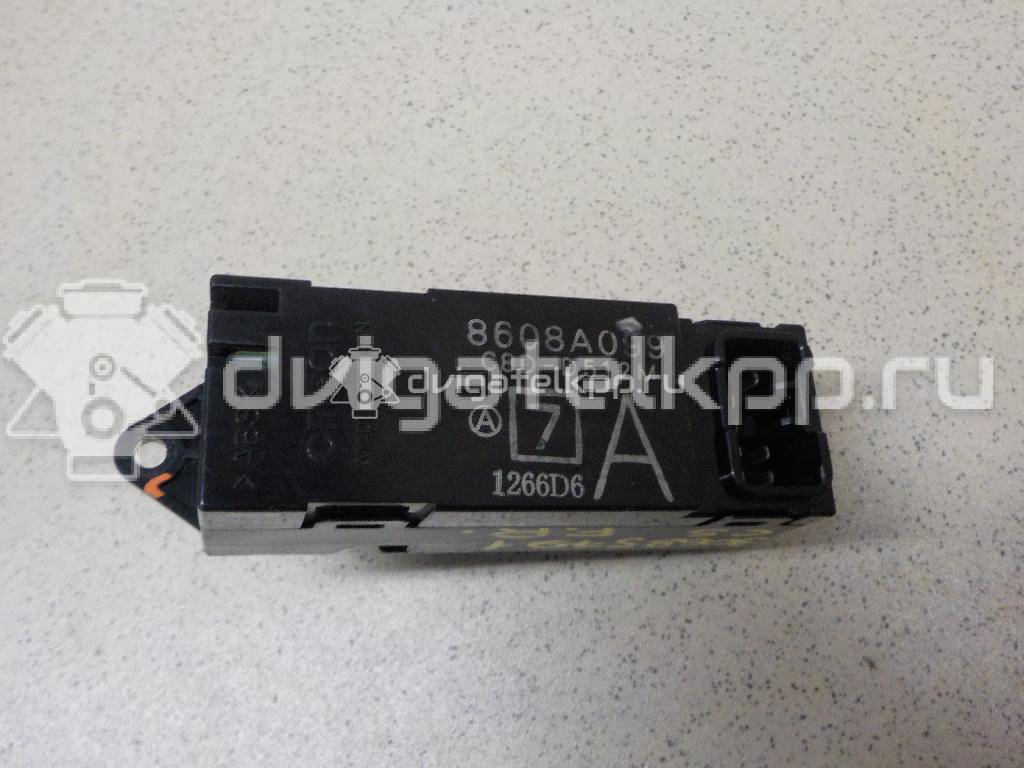 Фото Кнопка стеклоподъемника  8608A099 для mitsubishi Lancer (CS/Classic) {forloop.counter}}