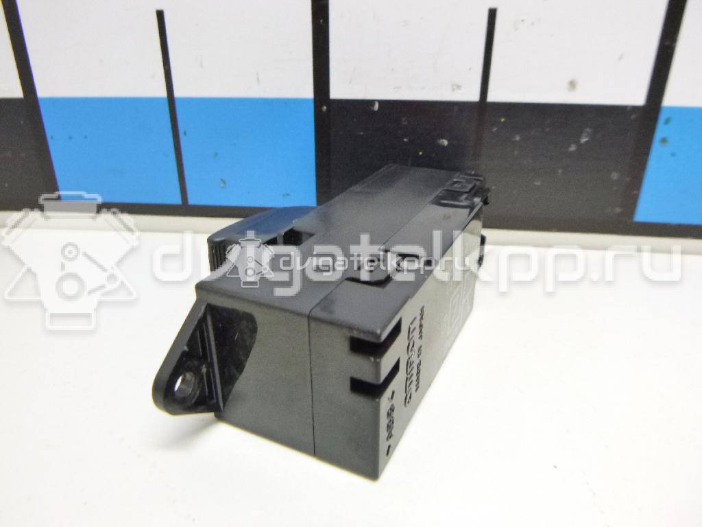 Фото Кнопка стеклоподъемника  8608A100 для mitsubishi Lancer (CS/Classic) {forloop.counter}}