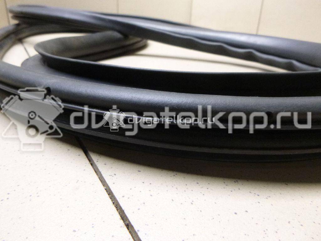 Фото Уплотнитель двери  5725A049 для mitsubishi Lancer (CX,CY) {forloop.counter}}