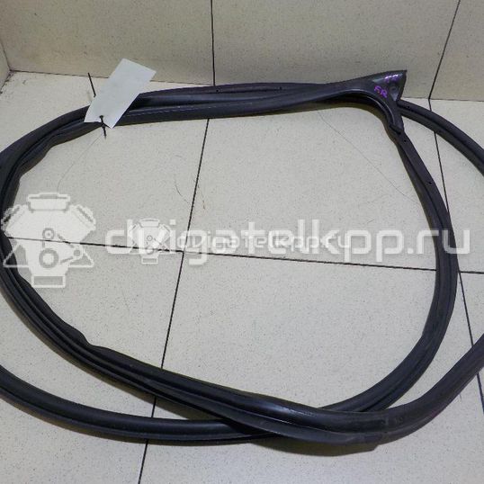 Фото Уплотнитель двери  5725A050 для mitsubishi Lancer (CX,CY)