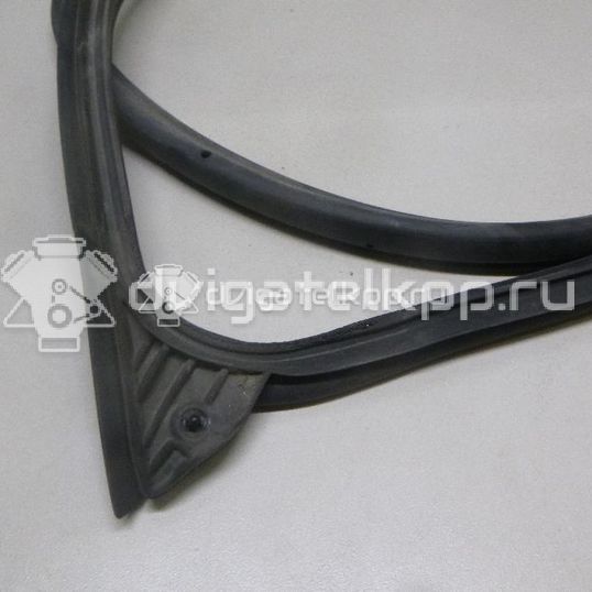 Фото Уплотнитель двери  5725a050 для mitsubishi Lancer (CX,CY)