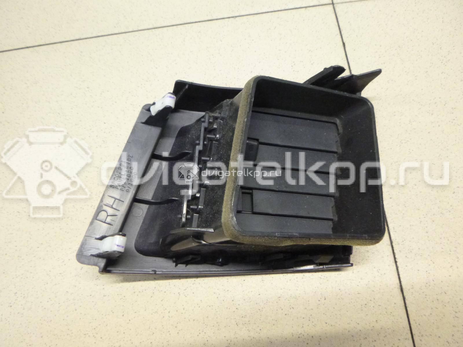 Фото Дефлектор воздушный  8030a084xa для mitsubishi Lancer (CX,CY) {forloop.counter}}