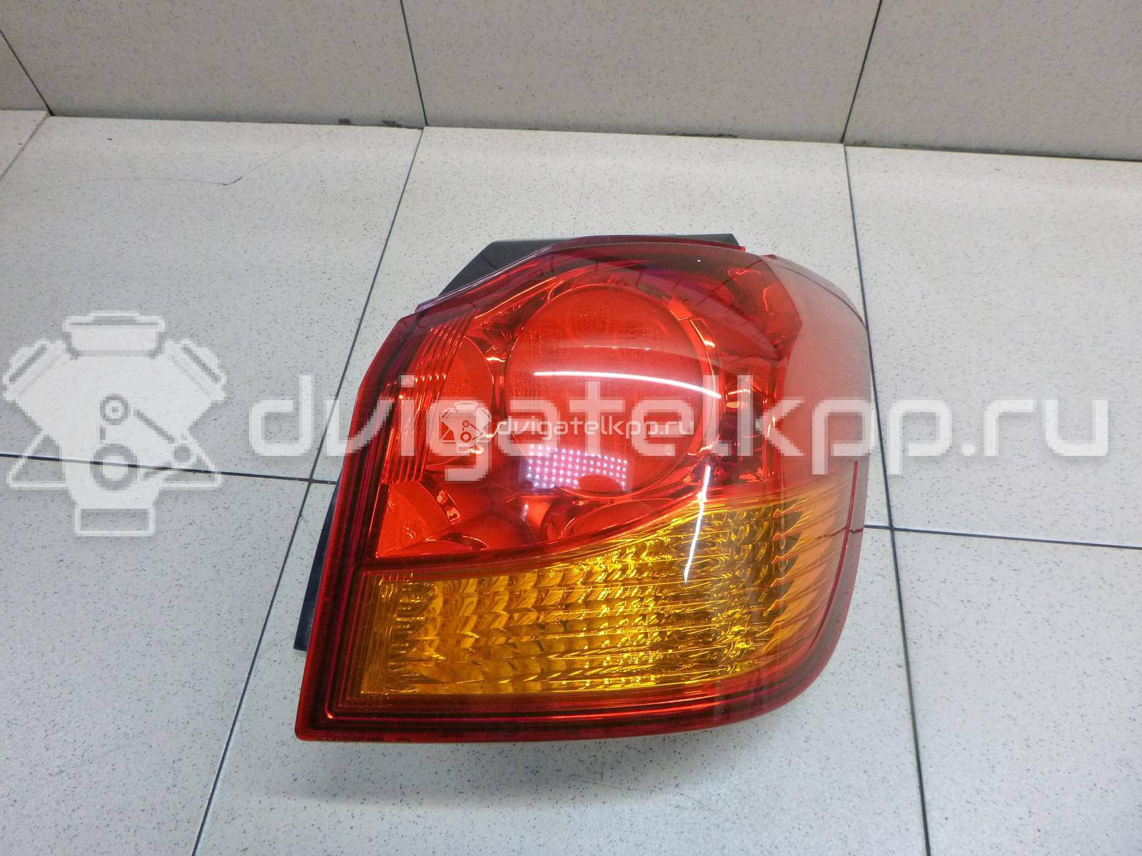 Фото Фонарь задний наружный правый  8330A690 для Mitsubishi Asx Ga W {forloop.counter}}