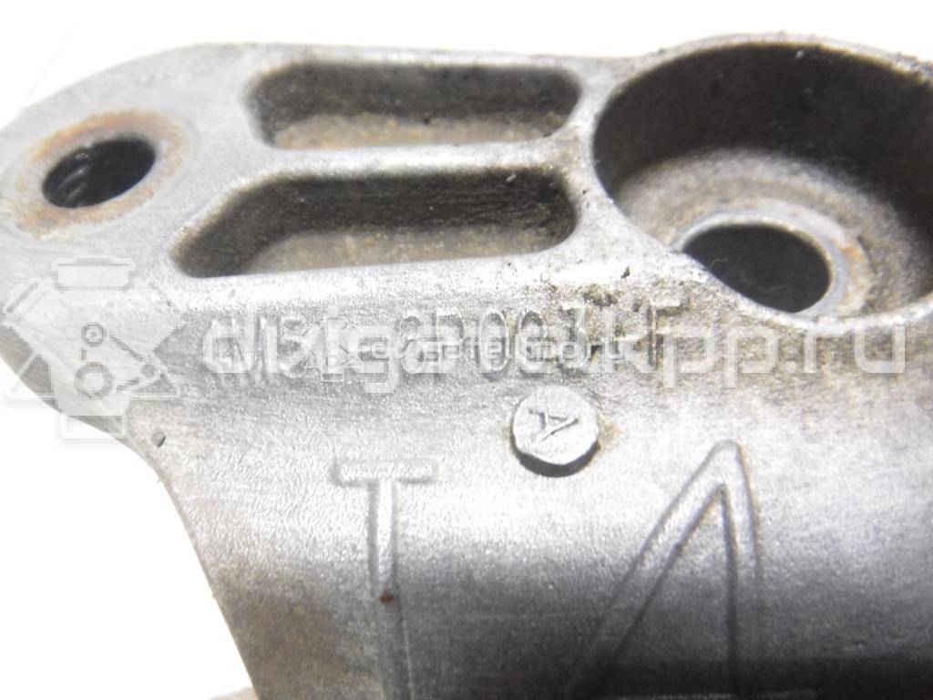 Фото Кронштейн опоры КПП  4M516P093FA для Ford Focus / C-Max {forloop.counter}}