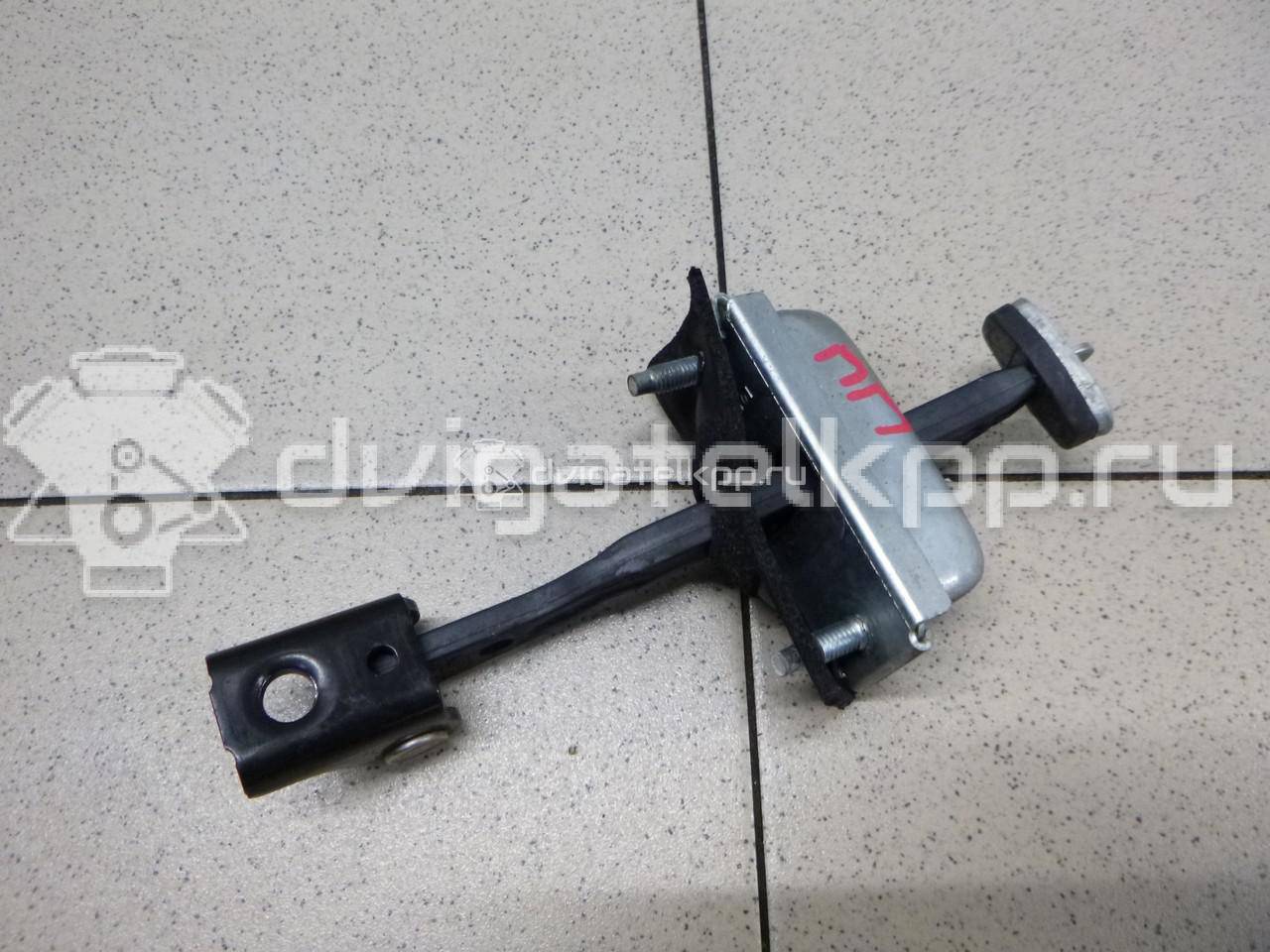 Фото Ограничитель двери  1641573 для Ford Focus / Kuga / C-Max {forloop.counter}}