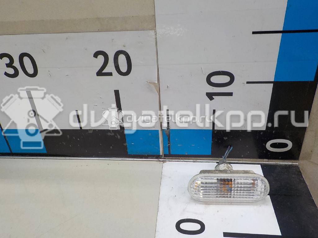 Фото Повторитель на крыло белый  1336185 для Ford Fiesta / Focus / C-Max / Fusion Ju {forloop.counter}}