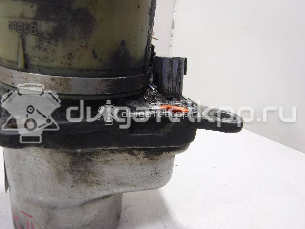 Фото Насос гидроусилителя  1357374 для Ford Fiesta / Focus / Kuga / C-Max {forloop.counter}}