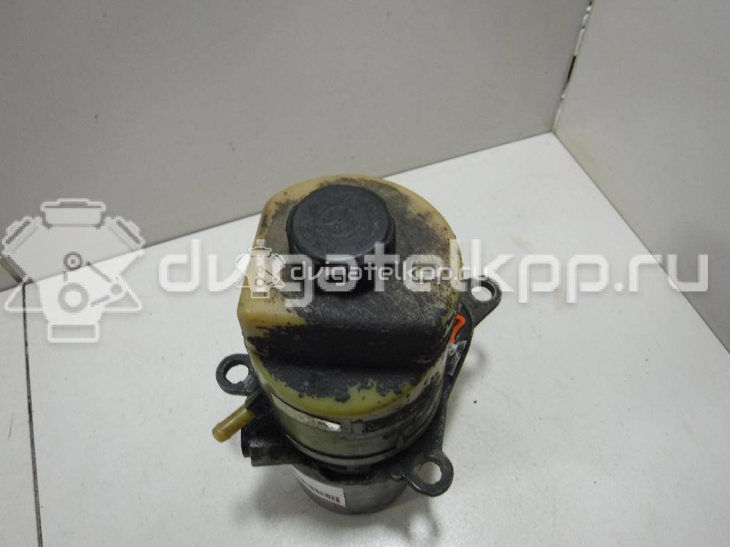 Фото Насос гидроусилителя  1357374 для Ford Fiesta / Focus / Kuga / C-Max {forloop.counter}}
