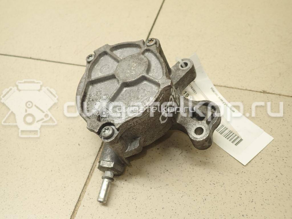 Фото Насос вакуумный  1764931 для Ford Focus / C-Max / Galaxy / Kuga / S-Max {forloop.counter}}