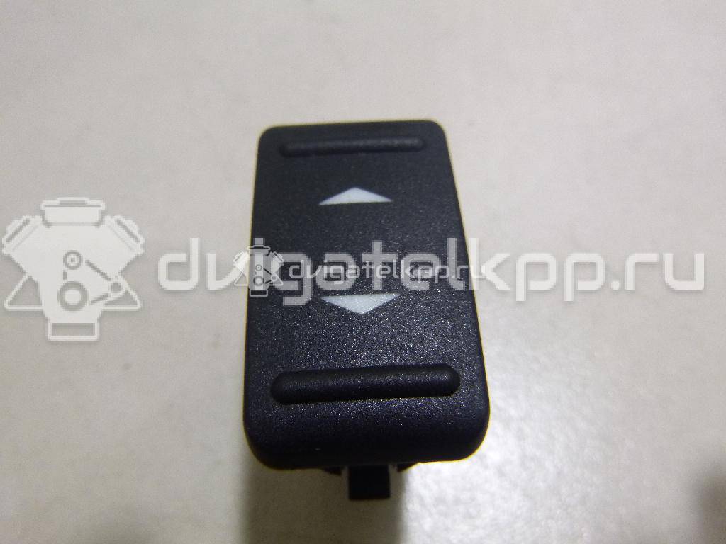 Фото Кнопка стеклоподъемника  1223143 для Ford Focus {forloop.counter}}