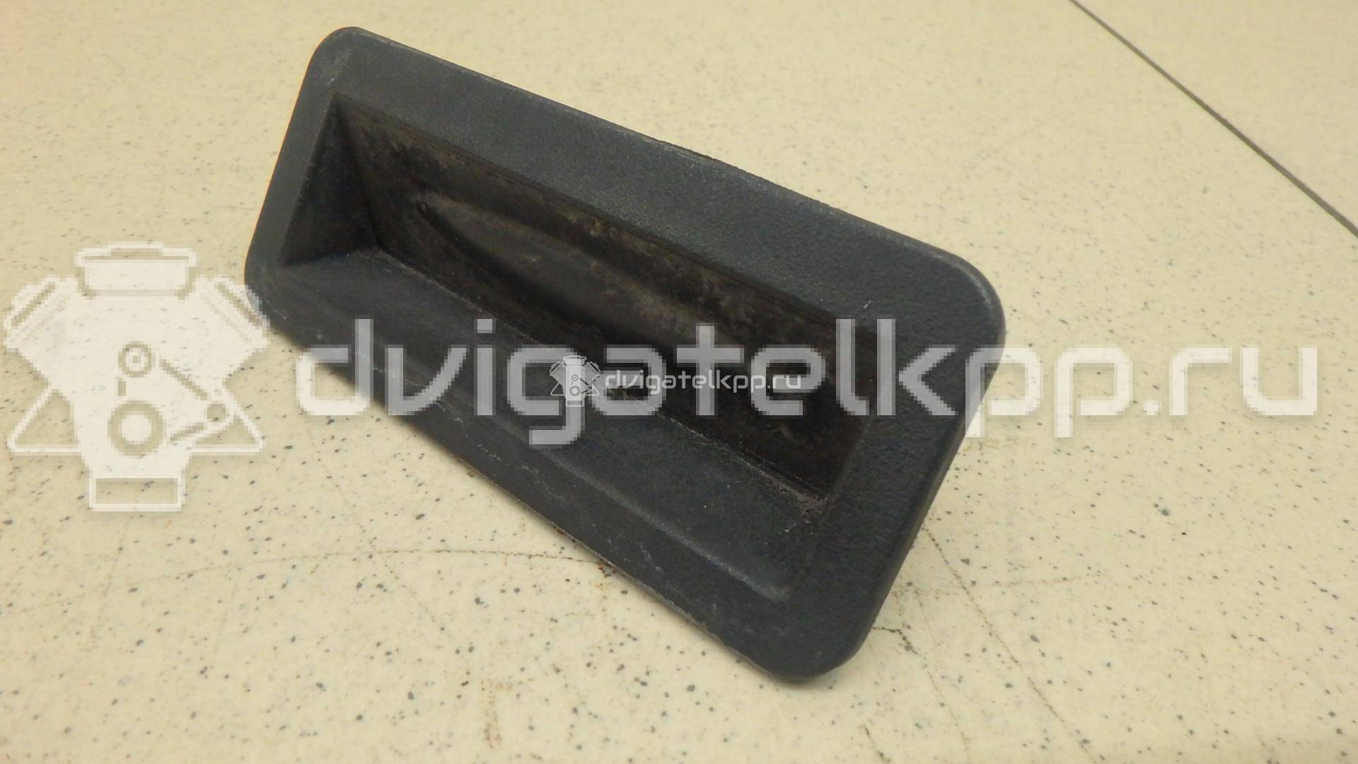 Фото Кнопка открывания багажника  1857333 для Ford Fiesta / Focus / C-Max / Galaxy / Kuga {forloop.counter}}