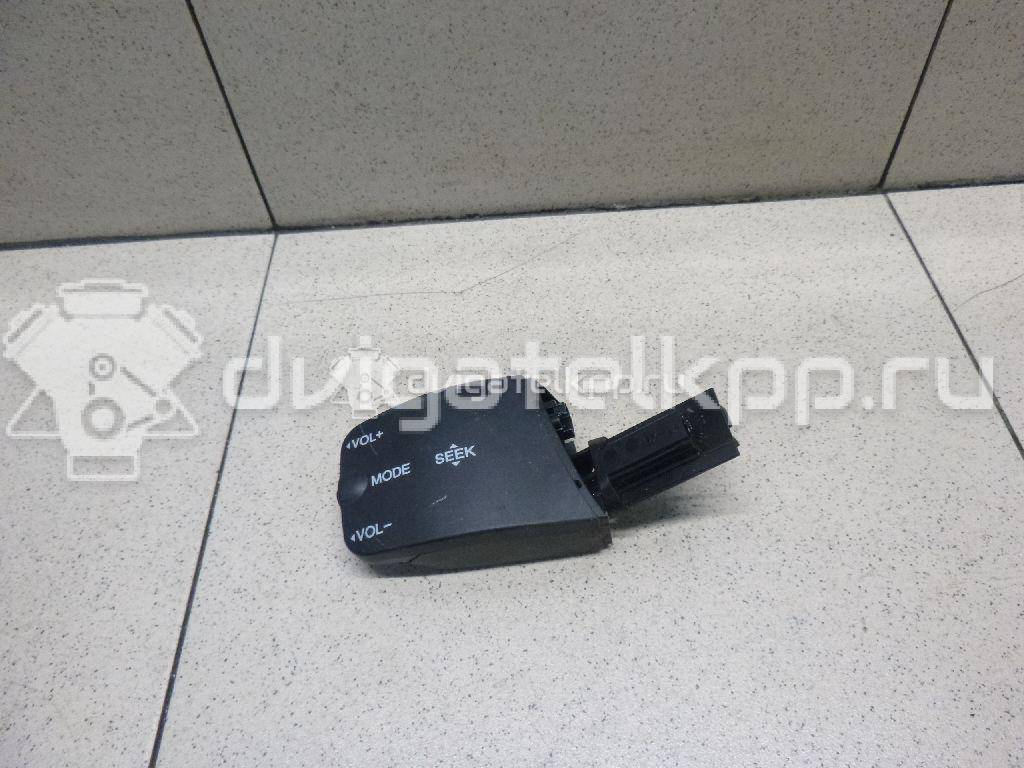 Фото Переключатель подрулевой управления магнитолой  1318961 для Ford Focus / Kuga / Transit / C-Max {forloop.counter}}