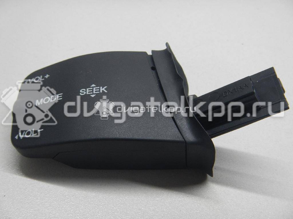 Фото Переключатель подрулевой управления магнитолой  1318961 для Ford Focus / Kuga / Transit / C-Max {forloop.counter}}