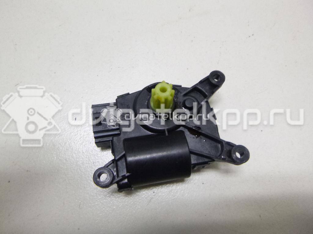 Фото Моторчик заслонки отопителя  av6n19b634aa для Ford Focus / Tourneo / Transit / C-Max {forloop.counter}}