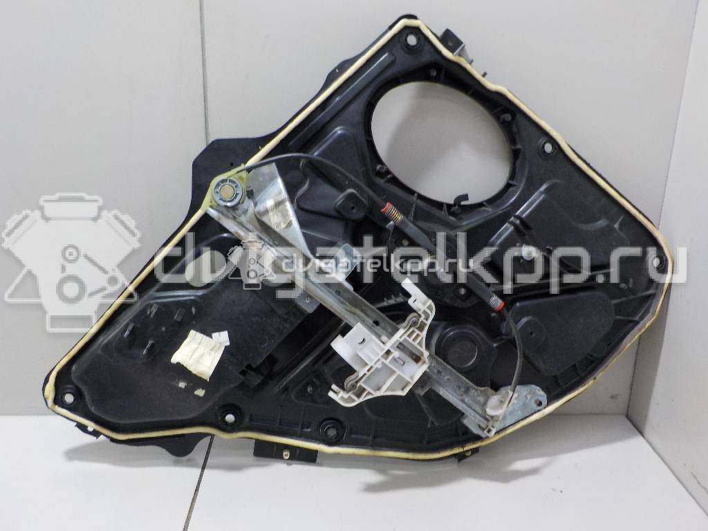 Фото Стеклоподъемник механ. задний правый  1528042 для Ford Fiesta {forloop.counter}}