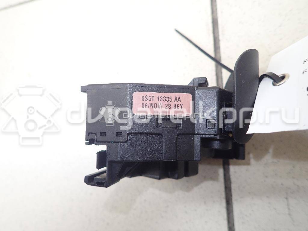 Фото Переключатель поворотов подрулевой  1379849 для Ford Fiesta {forloop.counter}}