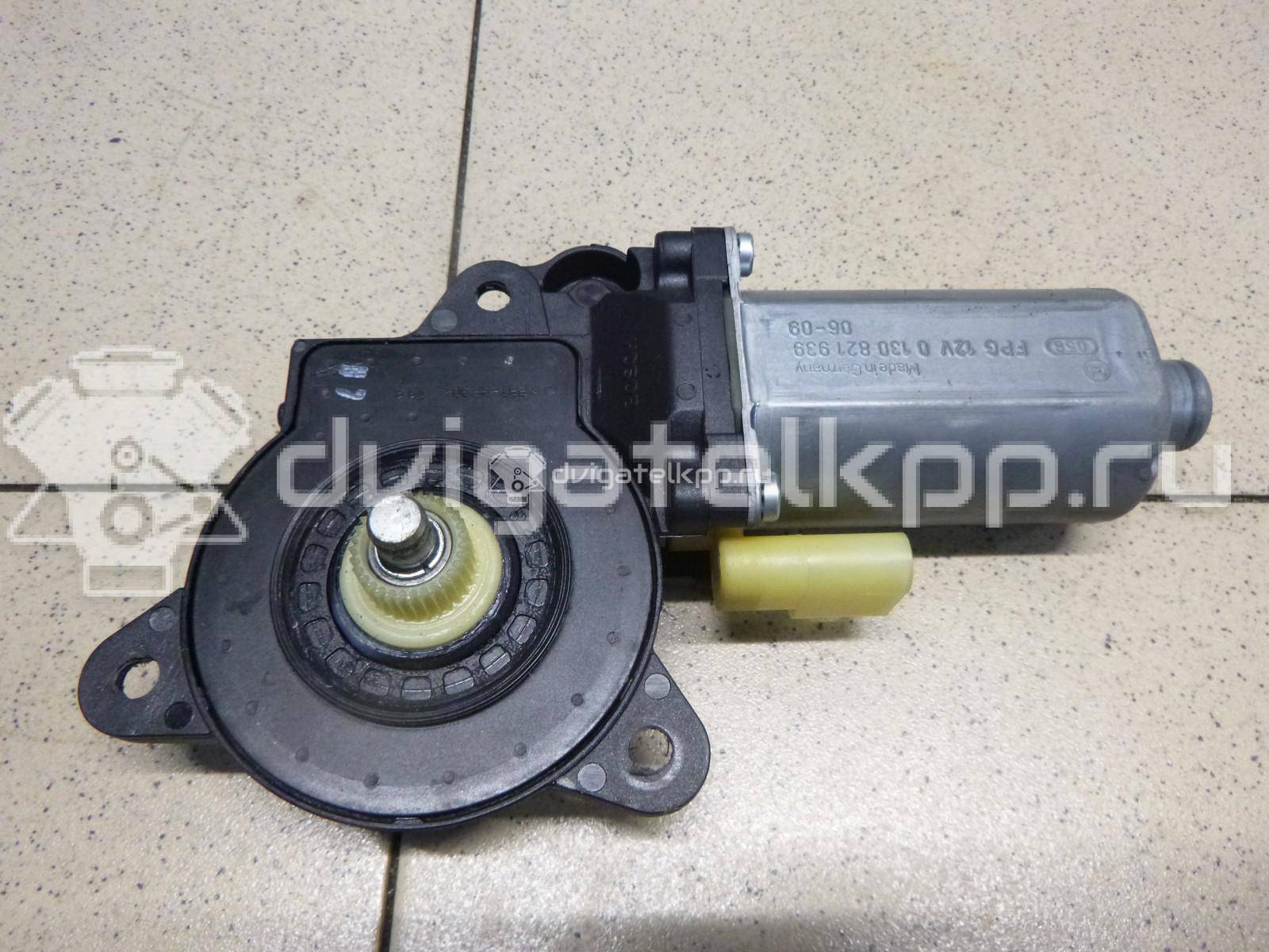 Фото Моторчик стеклоподъемника  1205750 для Ford Fiesta / Fusion Ju {forloop.counter}}