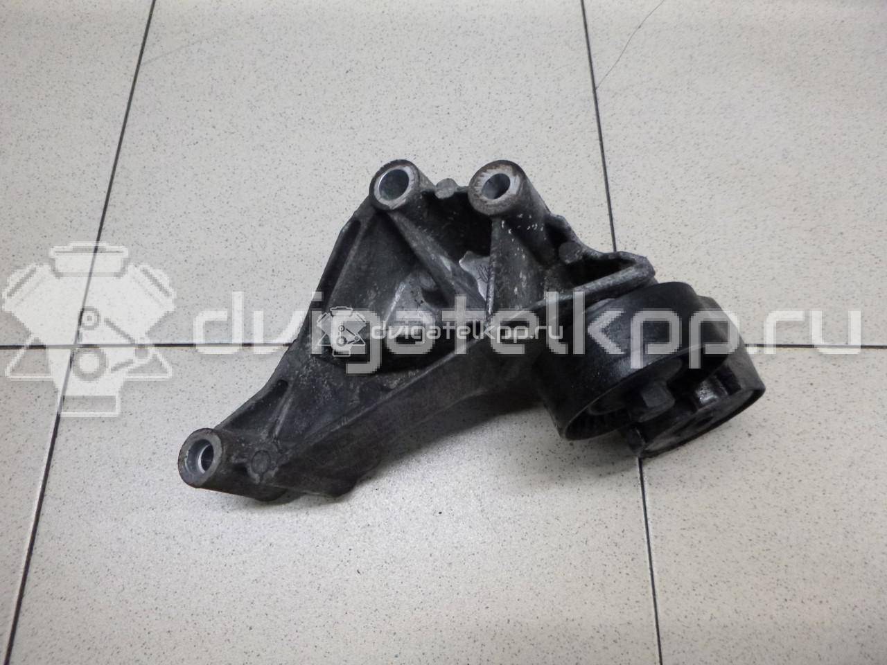 Фото Ролик-натяжитель ручейкового ремня  1S4Q6A228AE для Ford Fiesta / Focus / Tourneo / Transit {forloop.counter}}