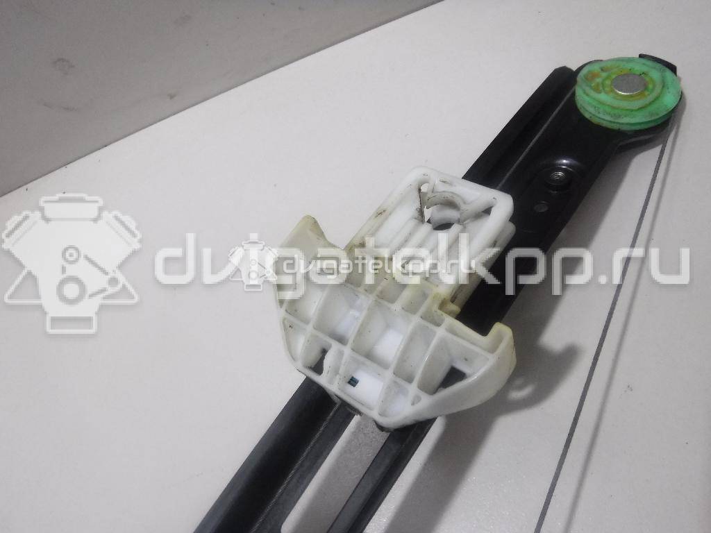 Фото Стеклоподъемник электр. задний правый  1331605 для Ford Focus {forloop.counter}}