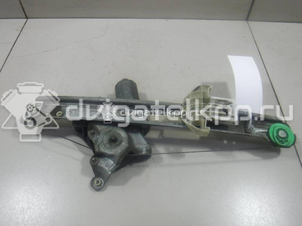 Фото Стеклоподъемник электр. задний правый  1331605 для Ford Focus {forloop.counter}}