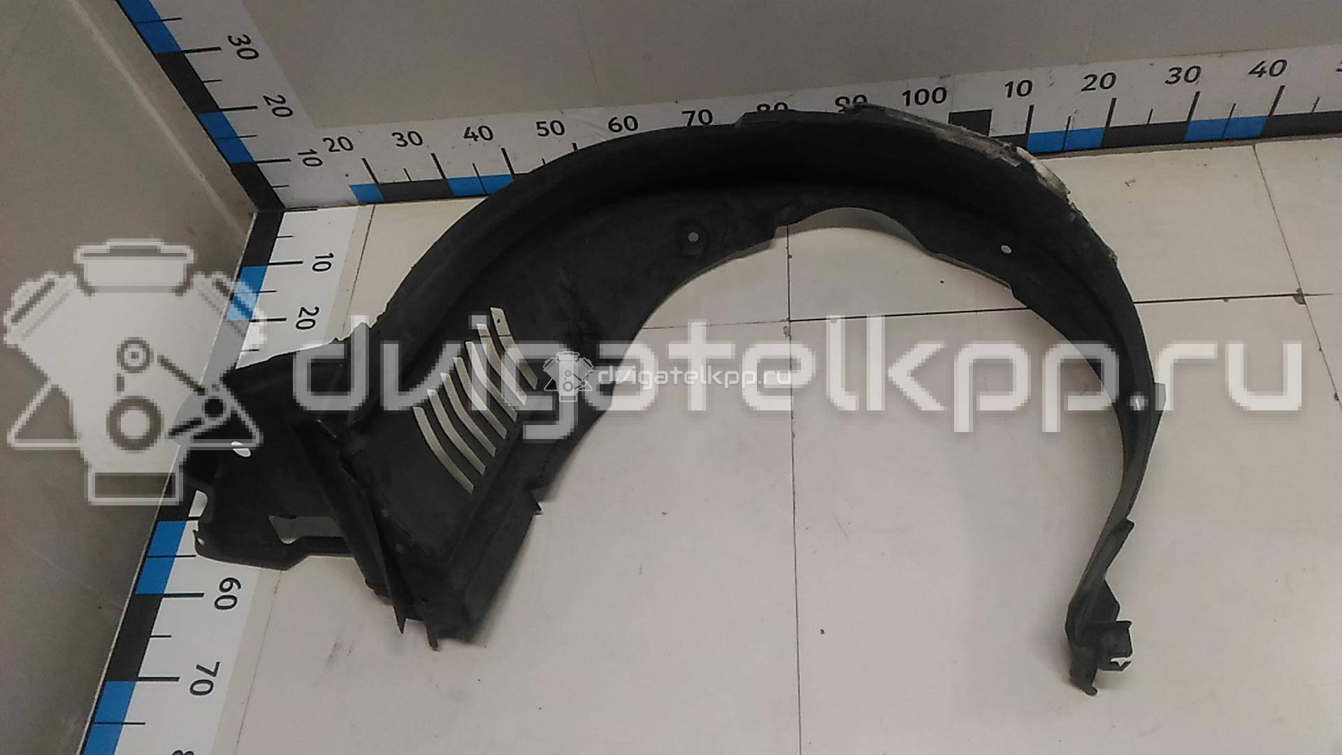Фото Локер передний правый  2M5116114AB для Ford Focus {forloop.counter}}