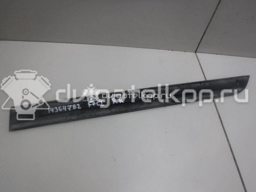 Фото Молдинг задней правой двери  1090850 для Ford Focus {forloop.counter}}