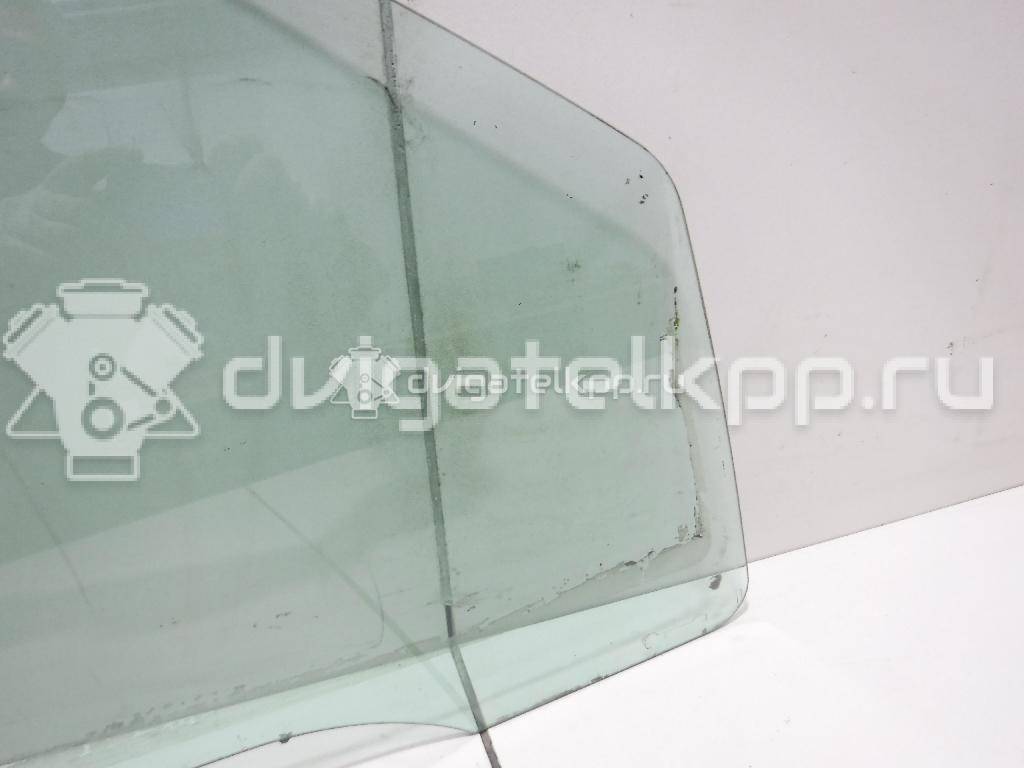 Фото Стекло двери передней правой  1088904 для Ford Focus {forloop.counter}}