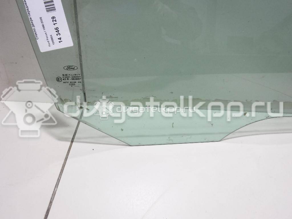Фото Стекло двери передней правой  1088904 для Ford Focus {forloop.counter}}