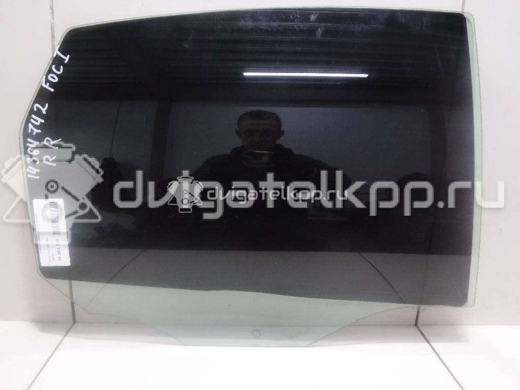 Фото Стекло двери задней правой  1093031 для Ford Focus {forloop.counter}}