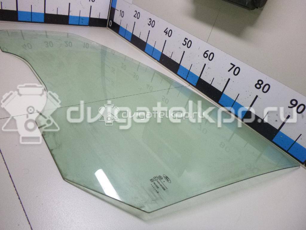 Фото Стекло двери передней левой  1088905 для Ford Focus {forloop.counter}}