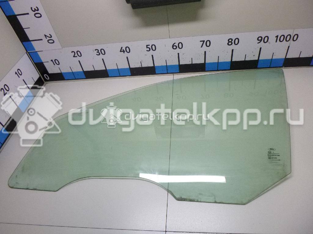 Фото Стекло двери передней левой  1088905 для Ford Focus {forloop.counter}}