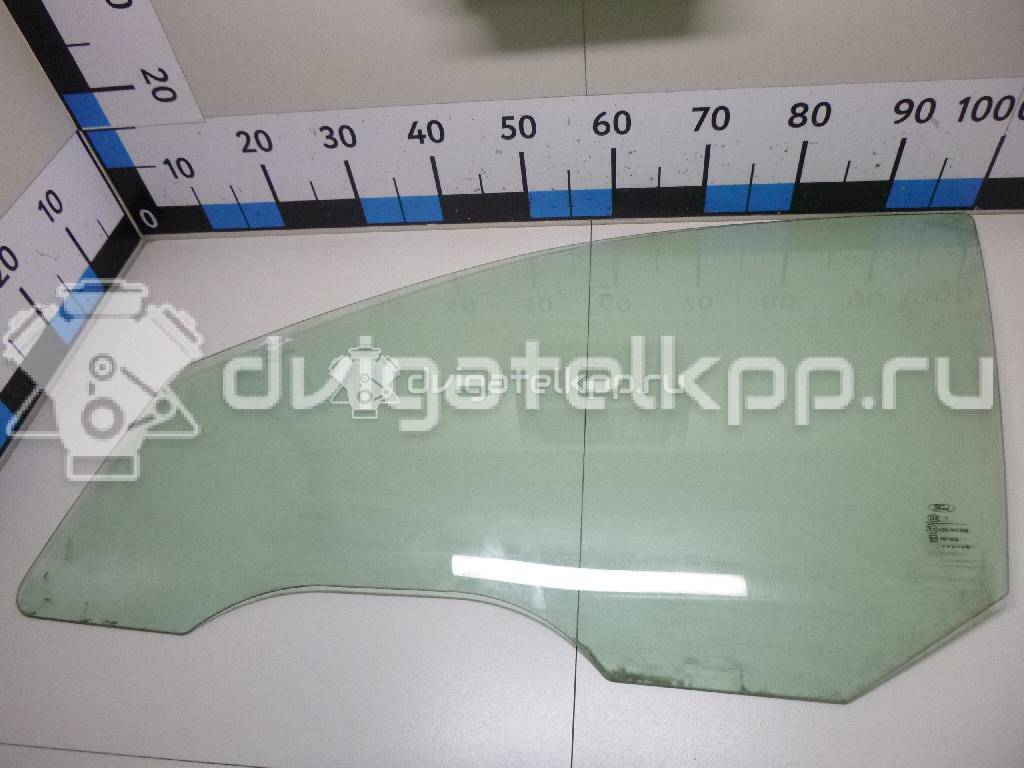 Фото Стекло двери передней левой  1088905 для Ford Focus {forloop.counter}}