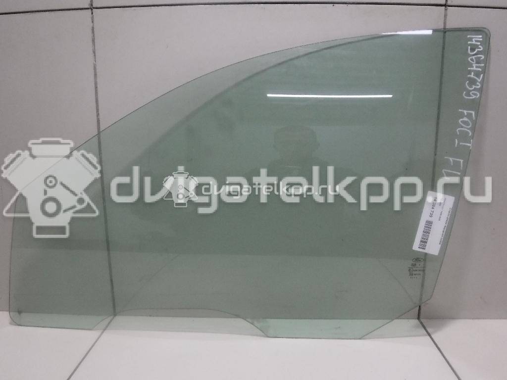 Фото Стекло двери передней левой  1088905 для Ford Focus {forloop.counter}}