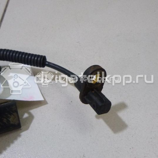 Фото Датчик ABS задний  1067208 для Ford Fiesta / Focus / Fusion Ju