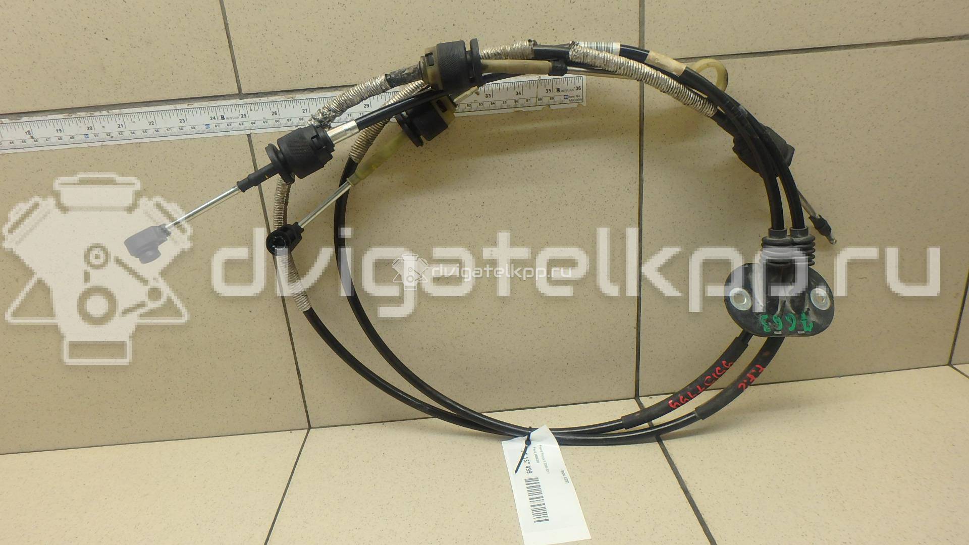 Фото Трос КПП  1686380 для Ford Focus {forloop.counter}}