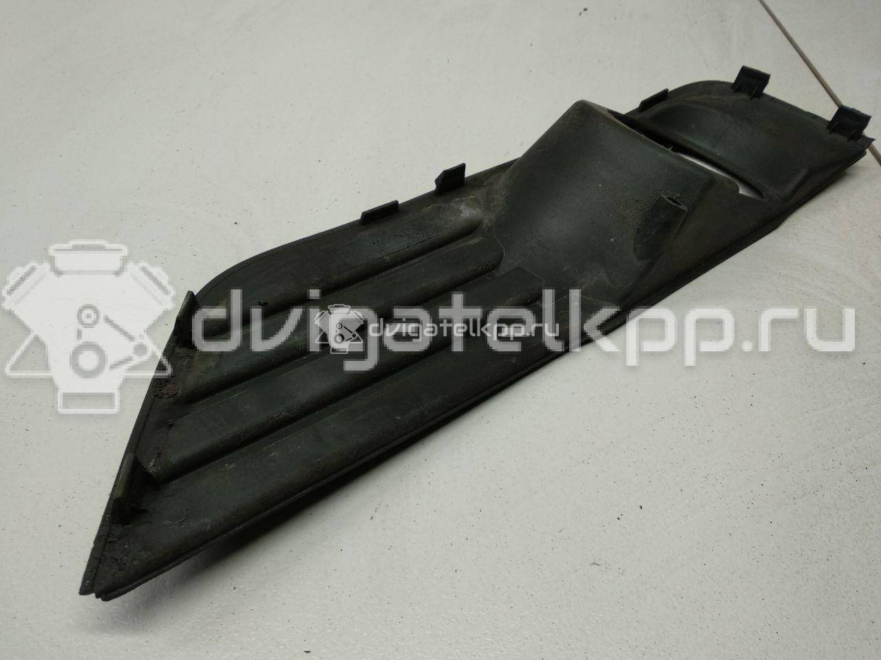 Фото Решетка в бампер левая  4M5119953AE для Ford Focus {forloop.counter}}