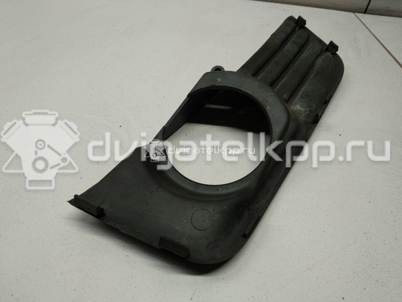 Фото Решетка в бампер левая  4M5119953AE для Ford Focus {forloop.counter}}