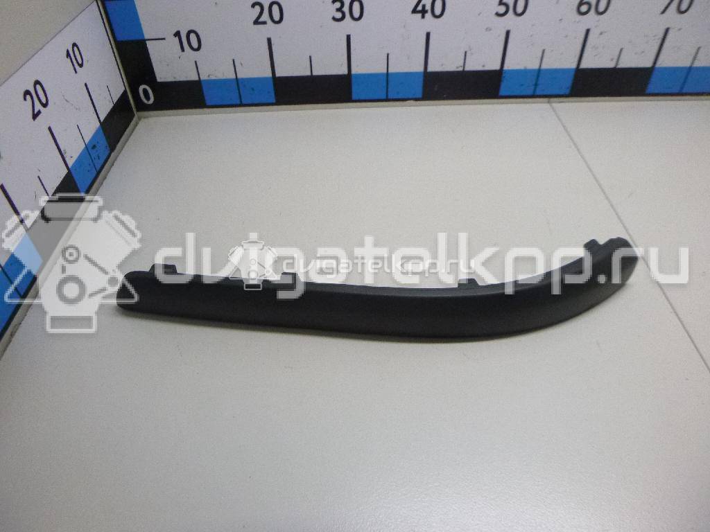 Фото Молдинг заднего бампера левый  1360434 для Ford Focus {forloop.counter}}