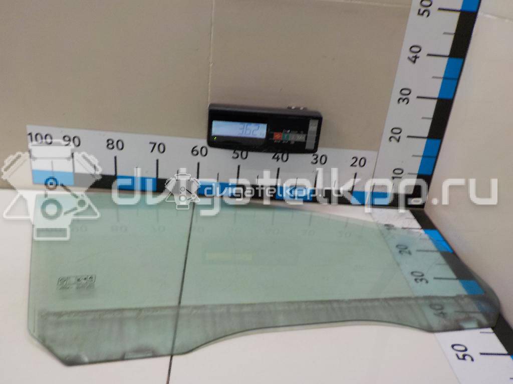 Фото Стекло двери передней правой  1342622 для Ford Focus {forloop.counter}}